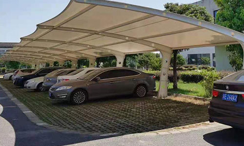 哈爾濱膜結(jié)構(gòu)車(chē)棚——守護(hù)您的愛(ài)車(chē)，盡顯生活品味